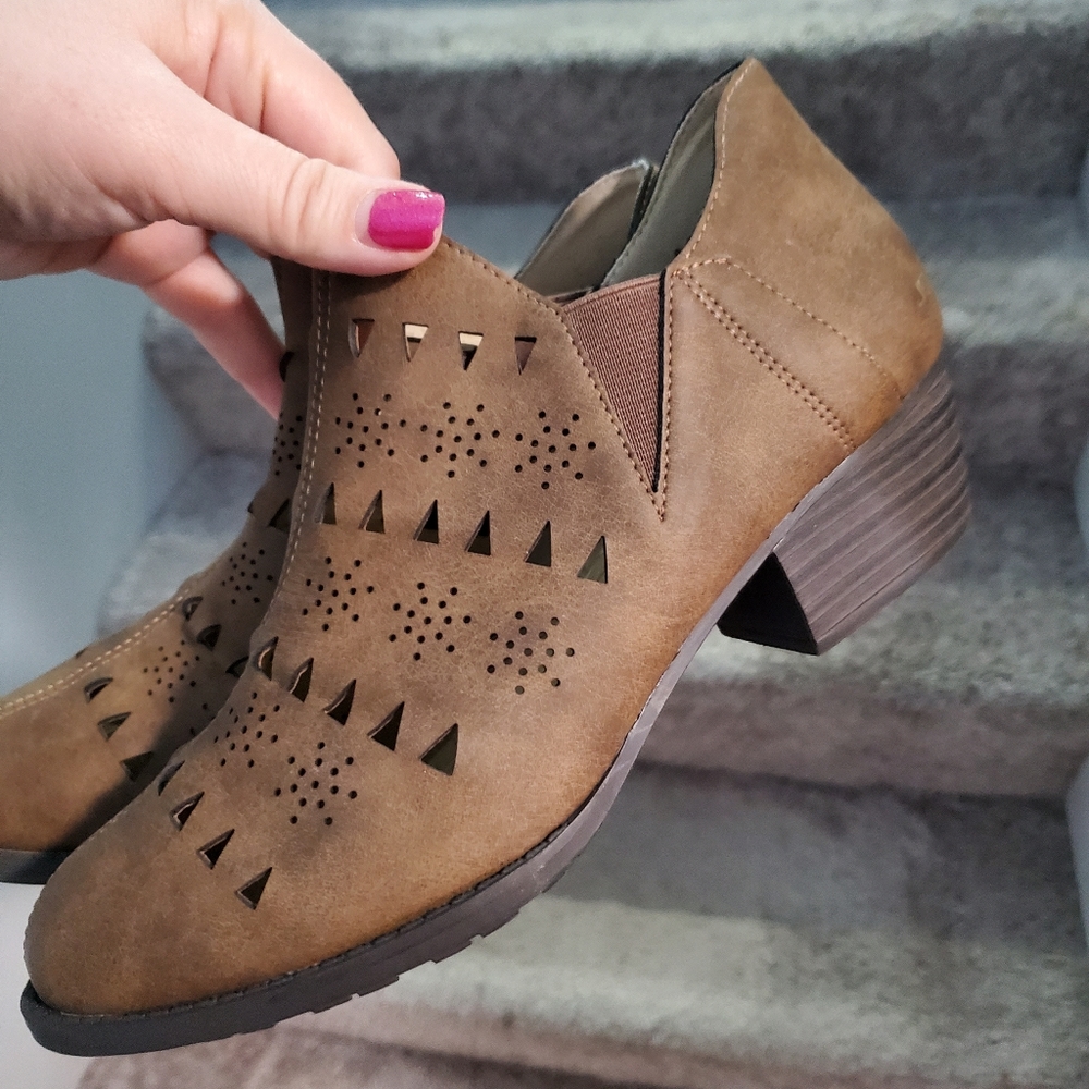 JBU ankle booties
